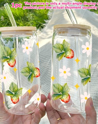 1pc of Decorative Glass Cups Featuring Strawberries, Floral Designs, And Green Leaf Motifs, 16-Ounce Capacity with Bamboo Lids And Glass Straws, Ideal for Cold Beverages, Perfect for Bridal Showers, Gifts for ' Trips, And Suitable for Lovers